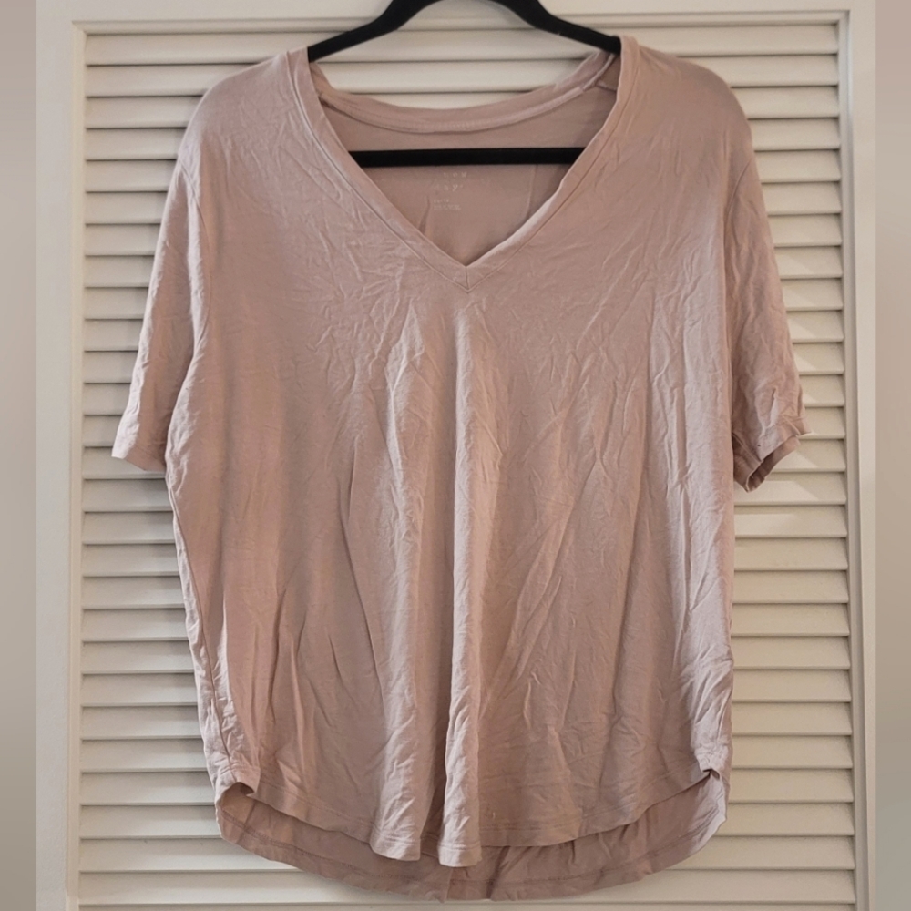 A New Day- Casual Relaxed-Fit Short-Sleeve V-Neck Top
